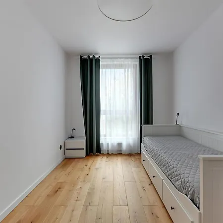 Front Park By Staywin Apartment