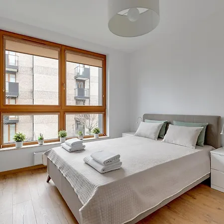 Apartment Front Park By Staywin