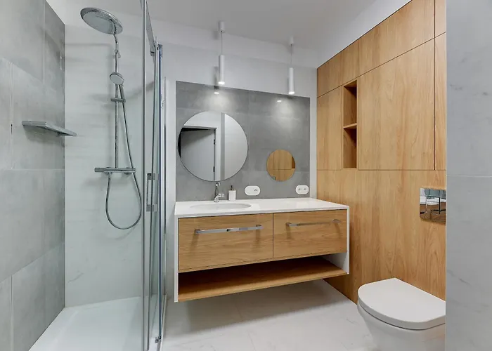 Front Park By Staywin